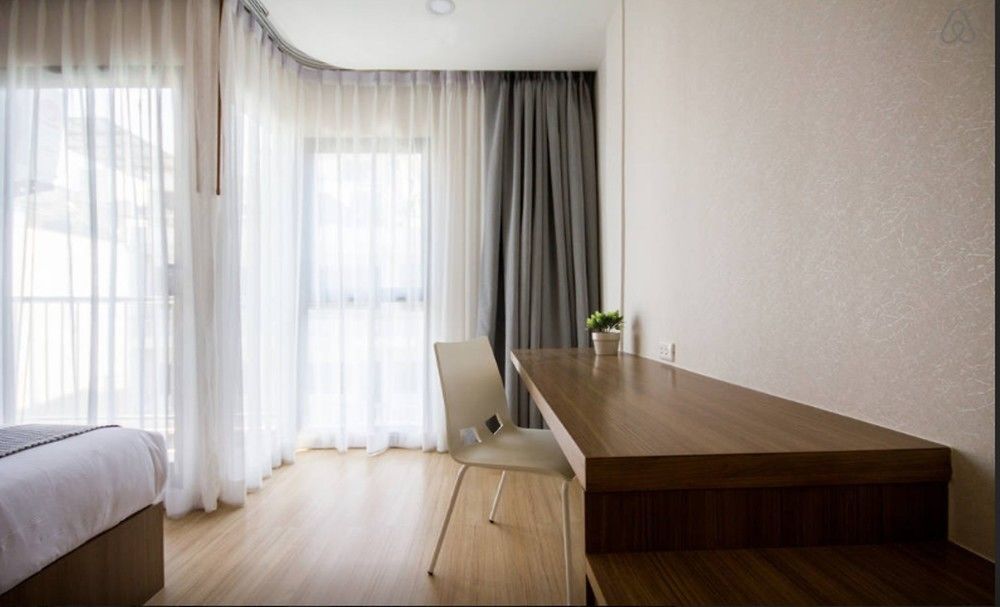 Boone Place Банкок Екстериор снимка